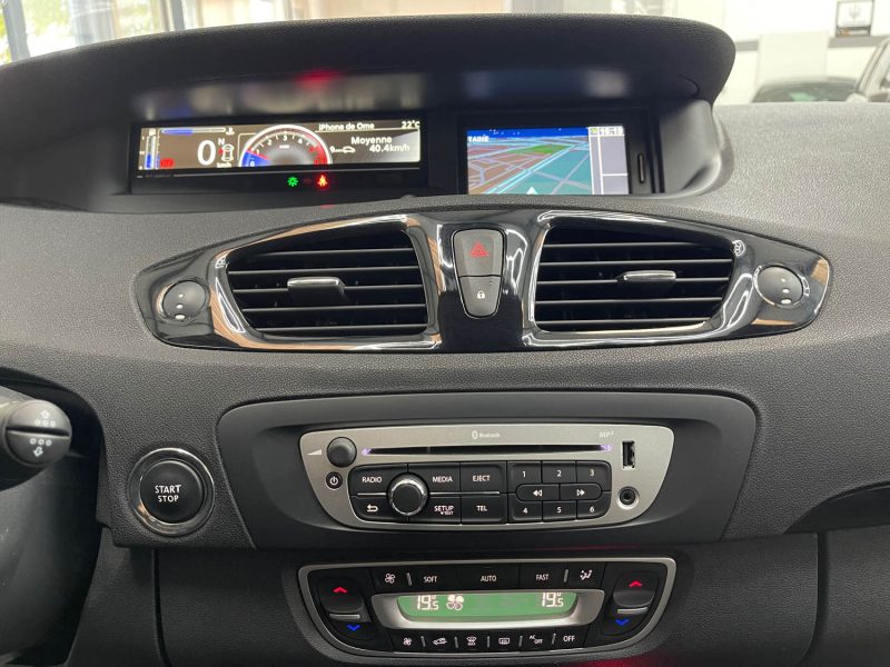 RENAULT MEGANE SCENIC 2014