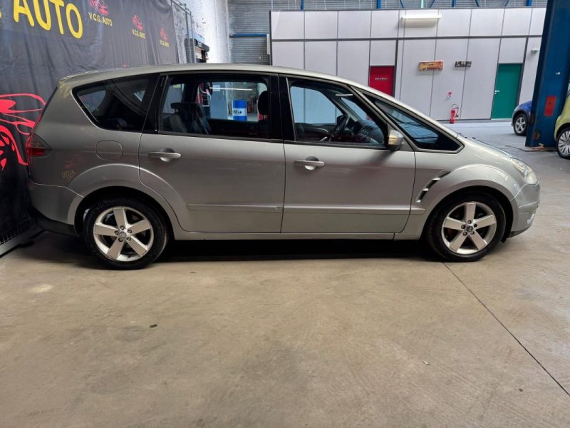 FORD S-MAX 1.8 TDCI 125 Titanium 