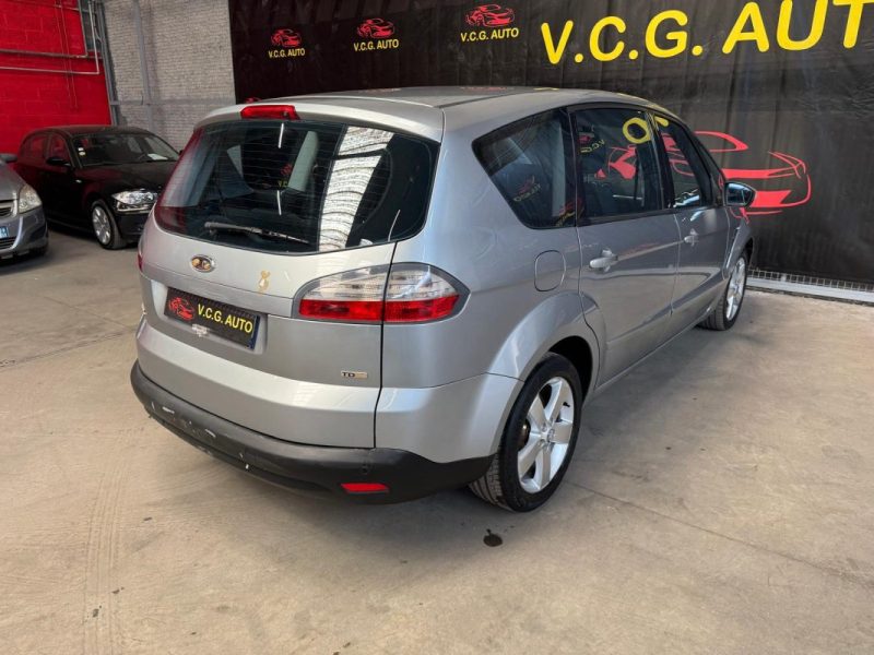 FORD S-MAX 1.8 TDCI 125 Titanium 