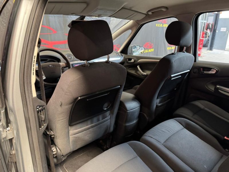 FORD S-MAX 1.8 TDCI 125 Titanium 