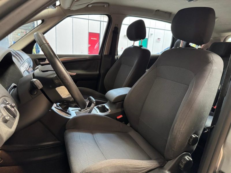 FORD S-MAX 1.8 TDCI 125 Titanium 