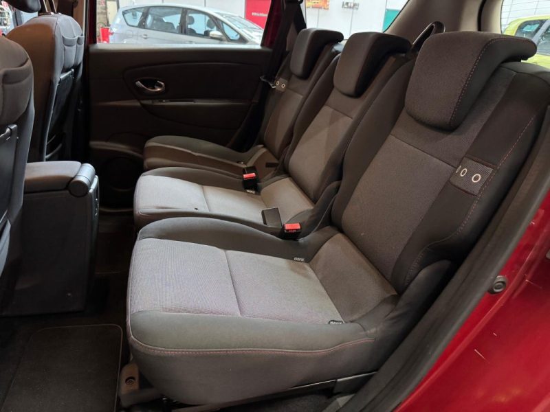 RENAULT MEGANE SCENIC 1.5 dCi 110ch Expression 