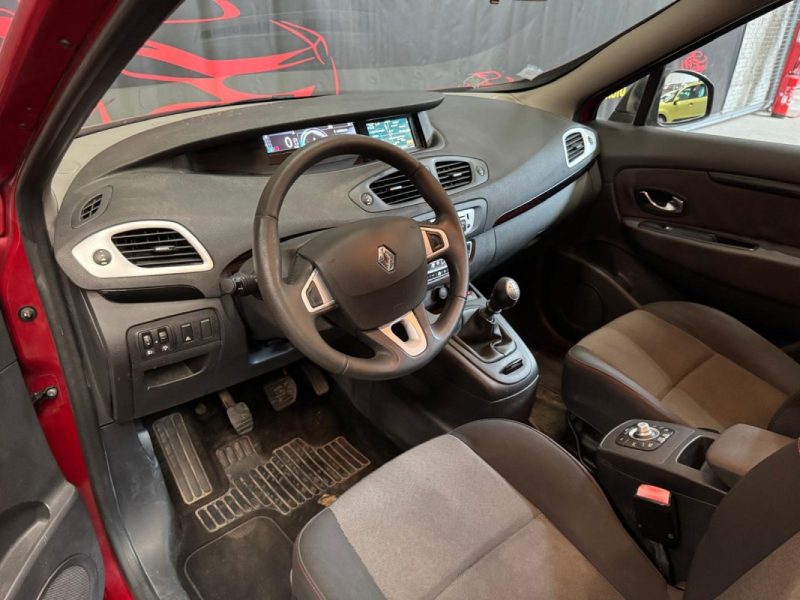 RENAULT MEGANE SCENIC 1.5 dCi 110ch Expression 