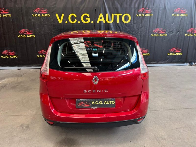 RENAULT MEGANE SCENIC 1.5 dCi 110ch Expression 