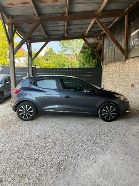 RENAULT CLIO 2017