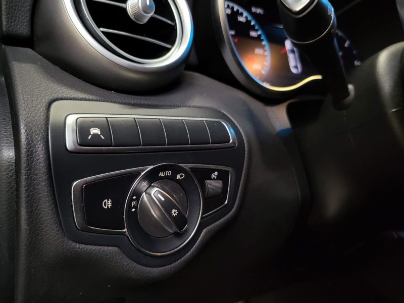 MERCEDES CLASSE C220 D AMG LINE BVA / TOIT OUVRANT PANO / CARPLAY / SIEGES CHAUFFANTS / SUIVI COMPLE