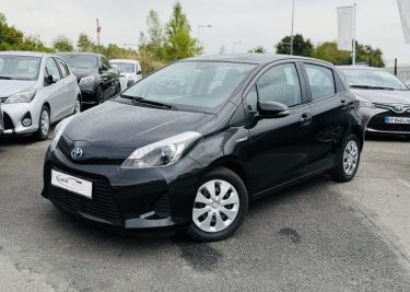 TOYOTA YARIS III 1.5 HYBRID 100H BUSINESS