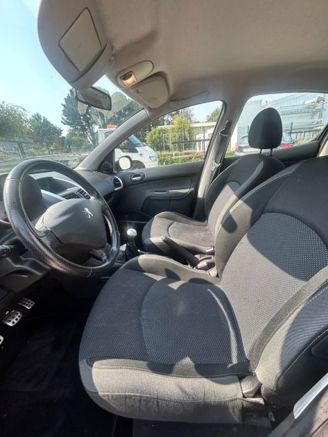 PEUGEOT 206+ 2009
