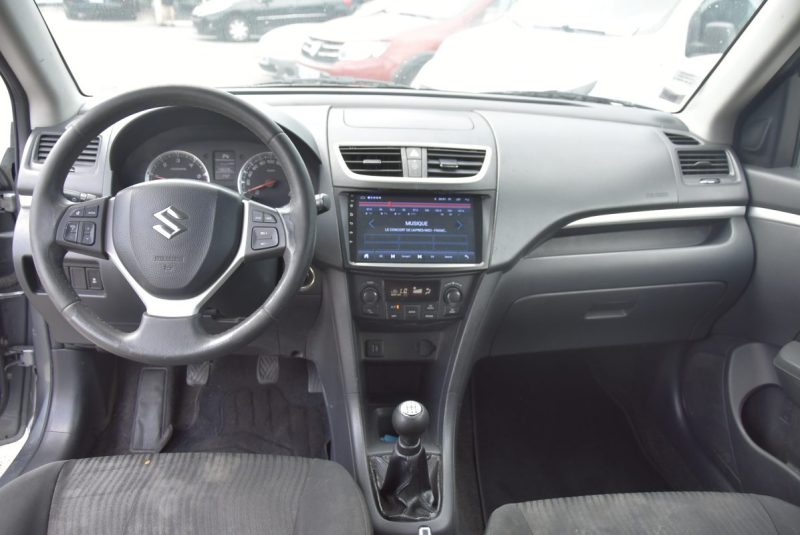 SUZUKI SWIFT 2011