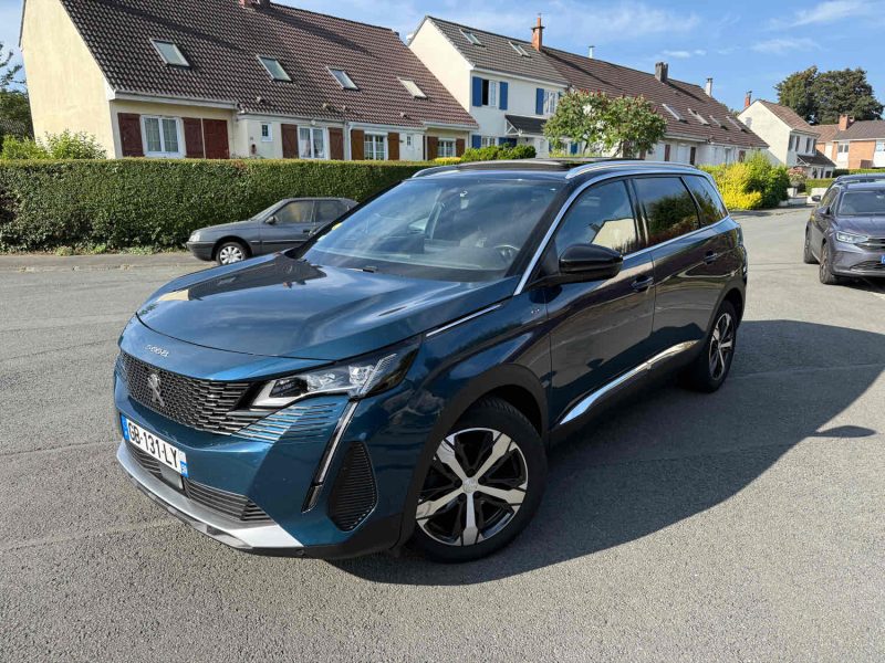 PEUGEOT 5008 2021