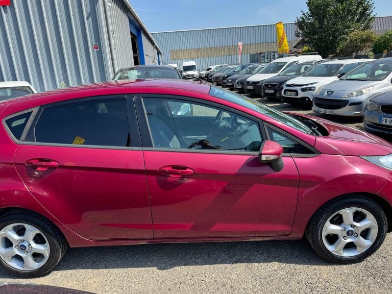 FORD FIESTA 1.4 TDCi 70ch TITANIUM