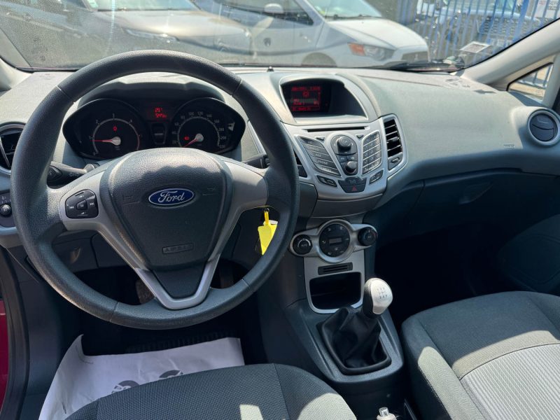FORD FIESTA 1.4 TDCi 70ch TITANIUM