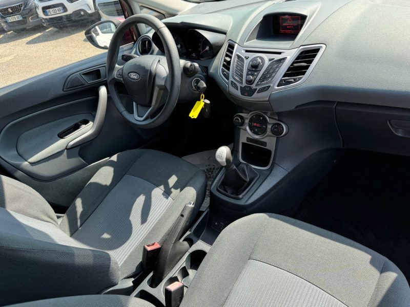 FORD FIESTA 1.4 TDCi 70ch TITANIUM