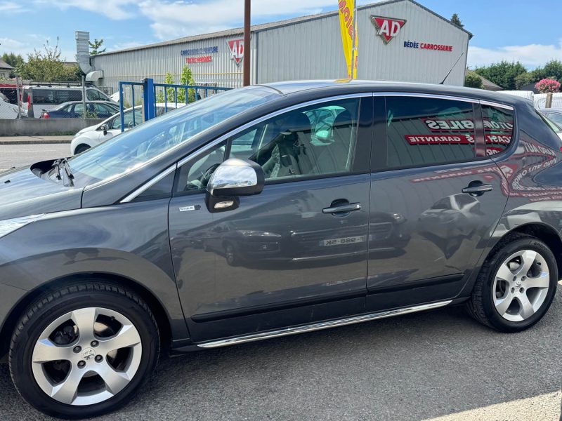 PEUGEOT 3008 1.6 HDi 115 STYLE