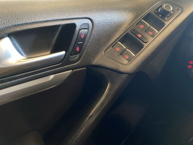 VOLKSWAGEN TIGUAN 2016