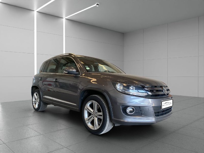 VOLKSWAGEN TIGUAN 2016