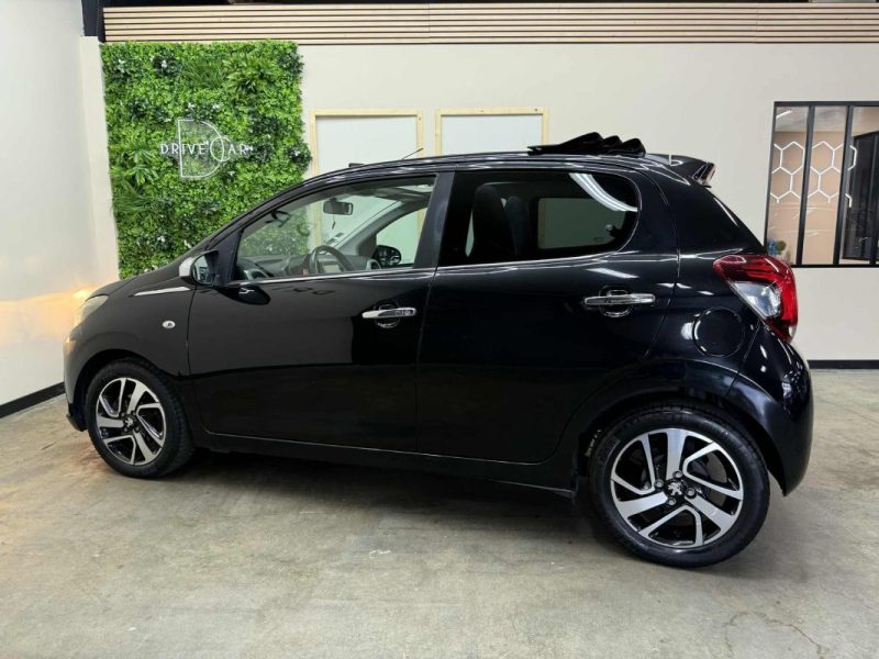 PEUGEOT 108 2015