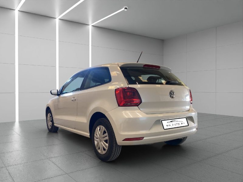VOLKSWAGEN POLO 2017
