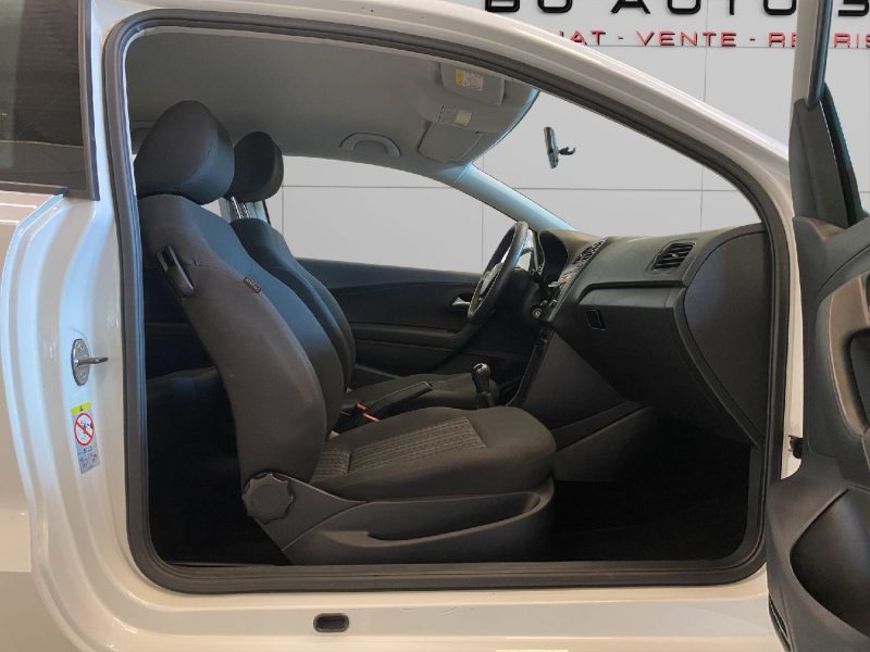 VOLKSWAGEN POLO 2017