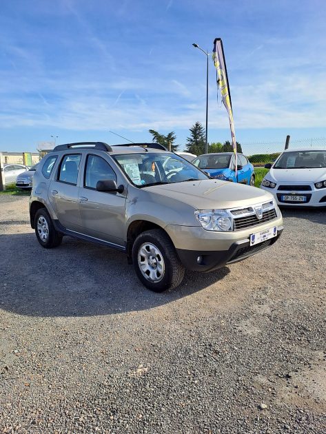 DACIA DUSTER 2012