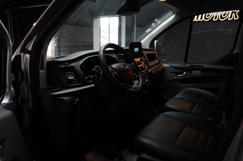 FORD TRANSIT CUSTOM 2022