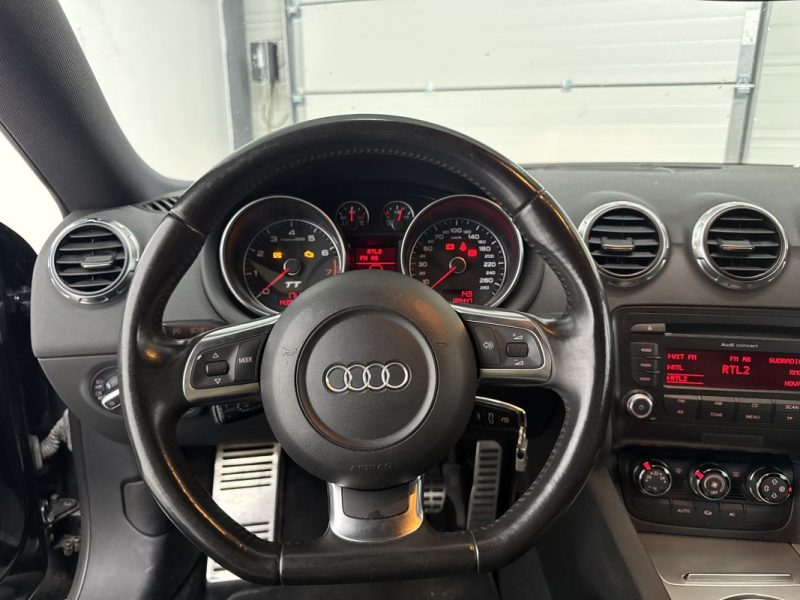 AUDI TT - 2.0L TFSI - S-LINE