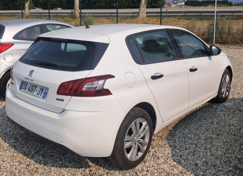PEUGEOT 308 2015