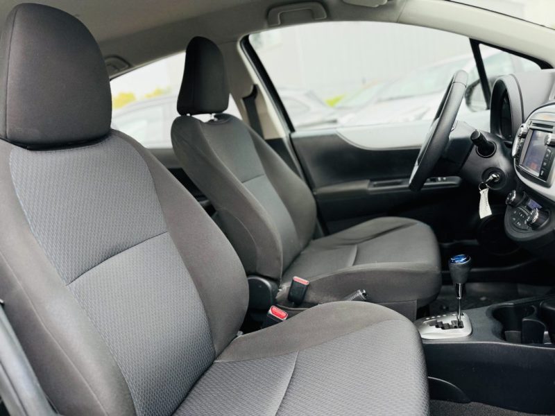 TOYOTA YARIS III 1.5 HYBRID BUSINESS 100H