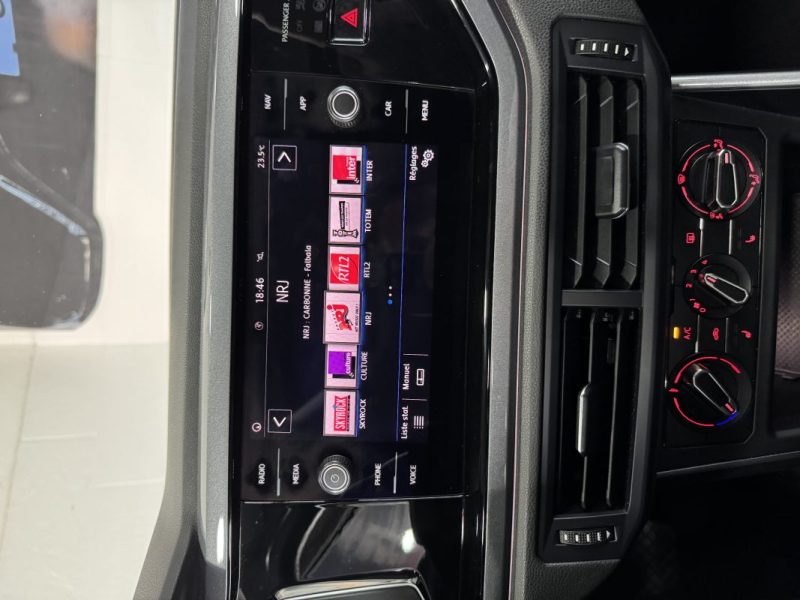 VOLKSWAGEN POLO 2018