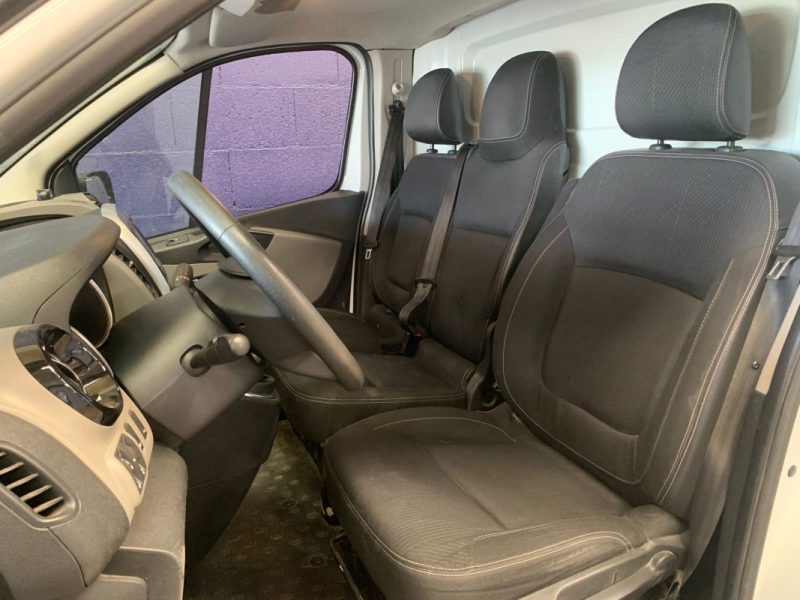 RENAULT TRAFIC Confort 1.6 dCi 120ch L1H1 