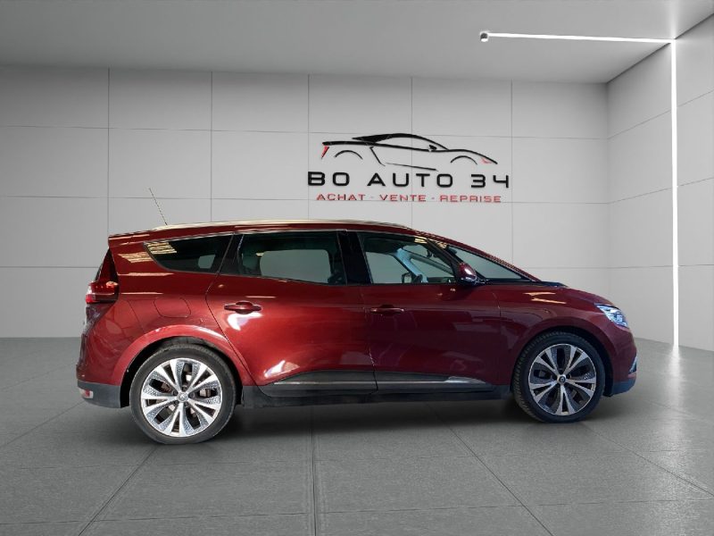 RENAULT SCENIC *7 PLACES* 1.6 dCi 130 CV *HAUT DE GAMME* *CAMERA DE RECUL*.
