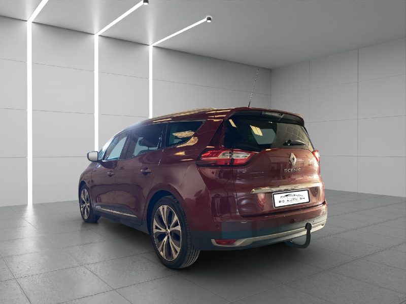 RENAULT SCENIC *7 PLACES* 1.6 dCi 130 CV *HAUT DE GAMME* *CAMERA DE RECUL*.