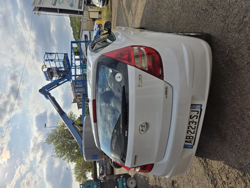 HYUNDAI I 30 2009