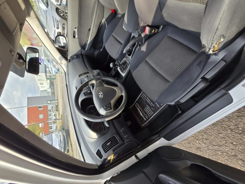 HYUNDAI I 30 2009