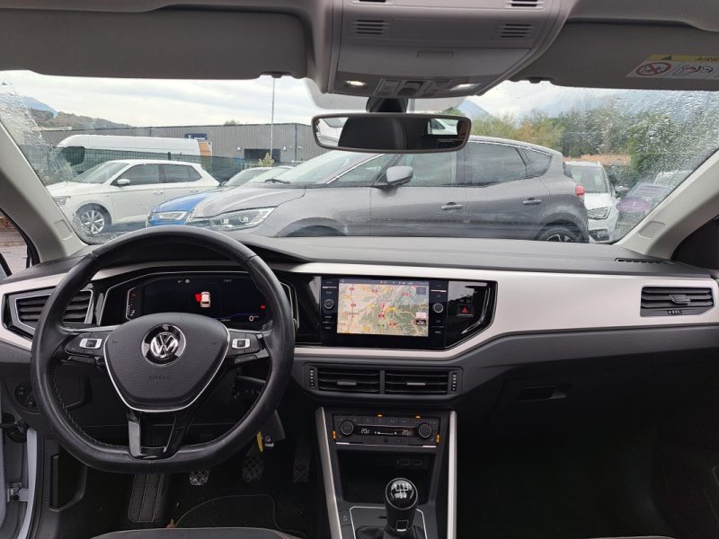 VOLKSWAGEN POLO 1.0 TSI 95ch Carat BVM Toit Ouvrant Virtual Cockpit