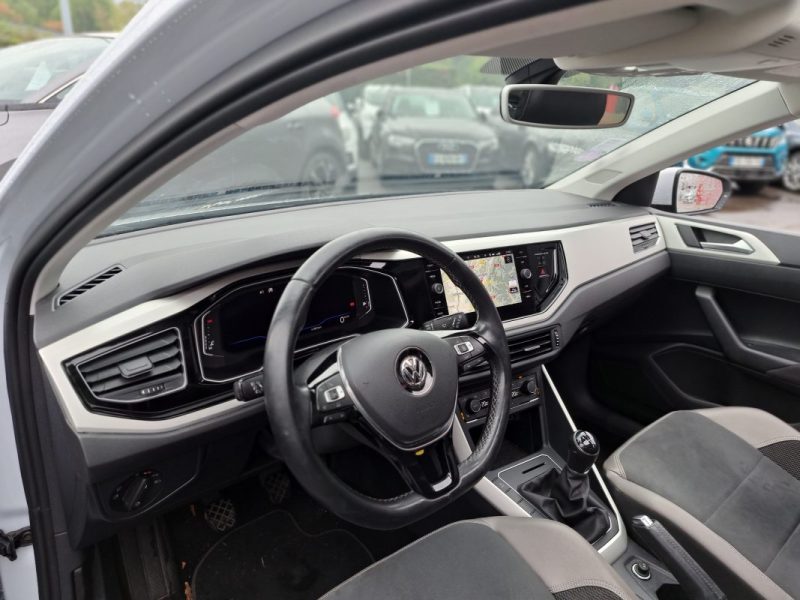 VOLKSWAGEN POLO 1.0 TSI 95ch Carat BVM Toit Ouvrant Virtual Cockpit