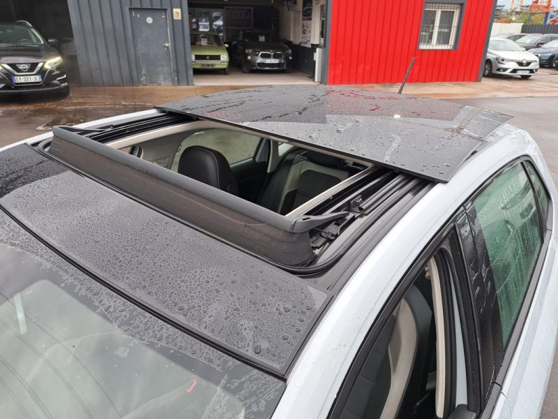 VOLKSWAGEN POLO 1.0 TSI 95ch Carat BVM Toit Ouvrant Virtual Cockpit