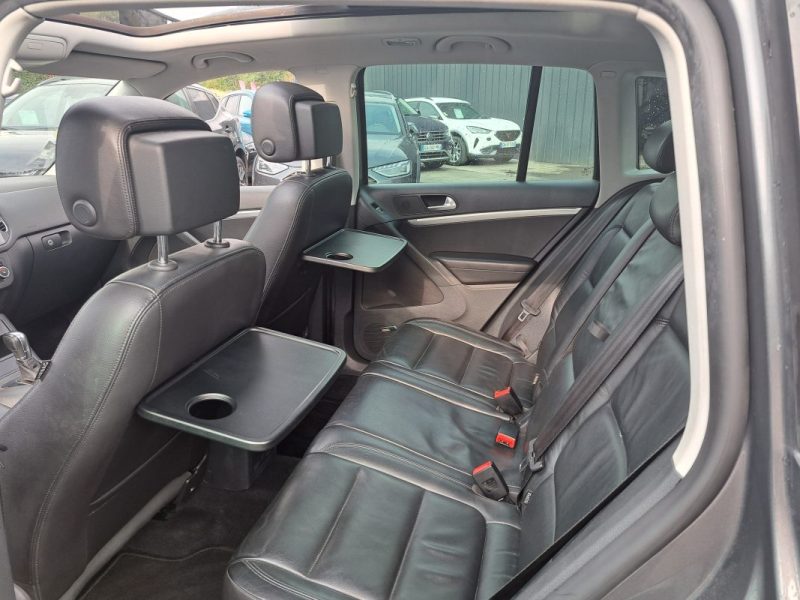 VOLKSWAGEN TIGUAN 2.0 TDI 140ch Carat 4Motion DSG7 Toit Ouvrant Panoramique Ecran GPS