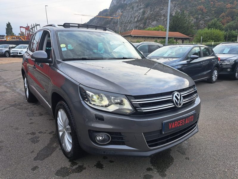 VOLKSWAGEN TIGUAN 2.0 TDI 140ch Carat 4Motion DSG7 Toit Ouvrant Panoramique Ecran GPS