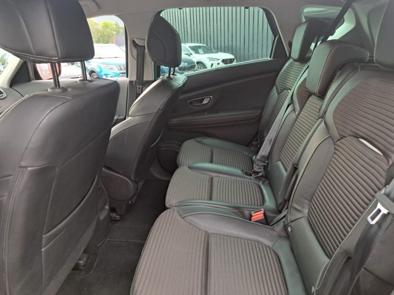 RENAULT SCENIC  2019