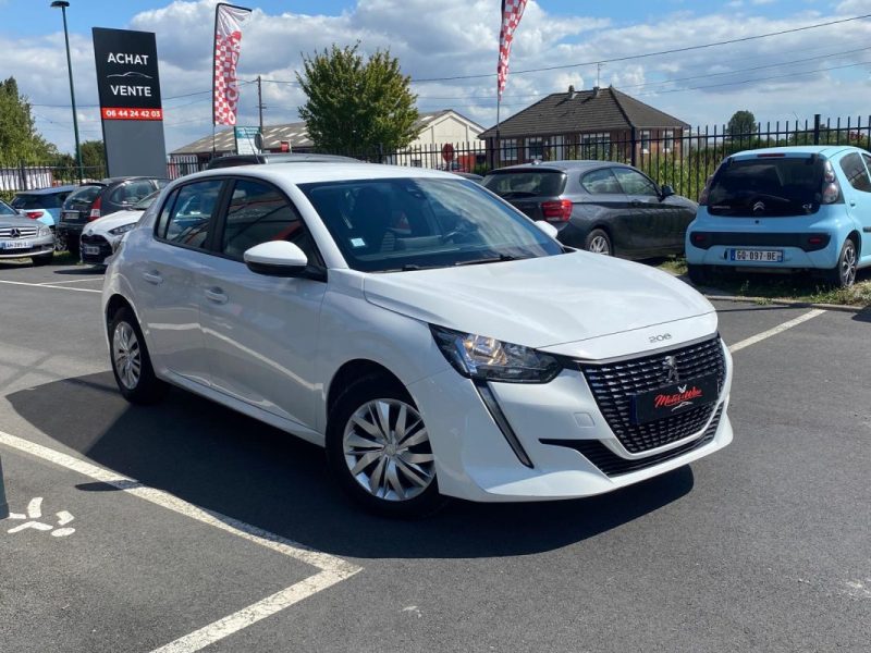 PEUGEOT 208 2021