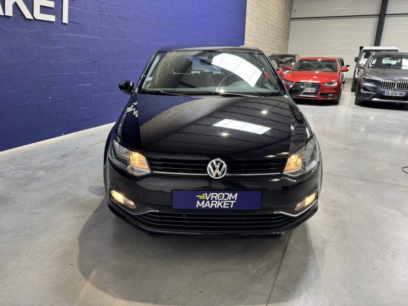 VOLKSWAGEN POLO 2015