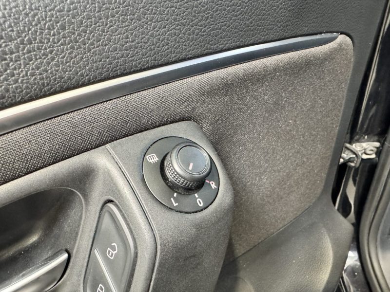 VOLKSWAGEN POLO 2015