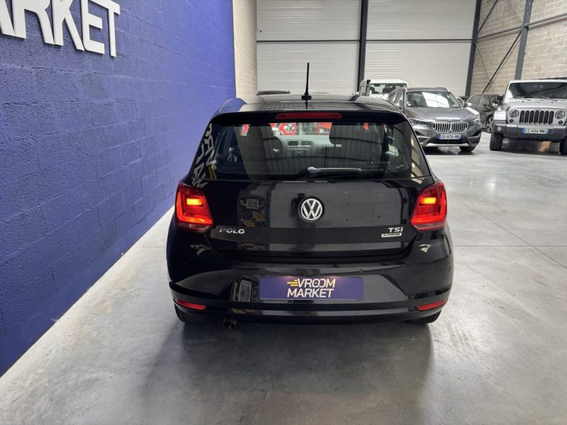 VOLKSWAGEN POLO 2015