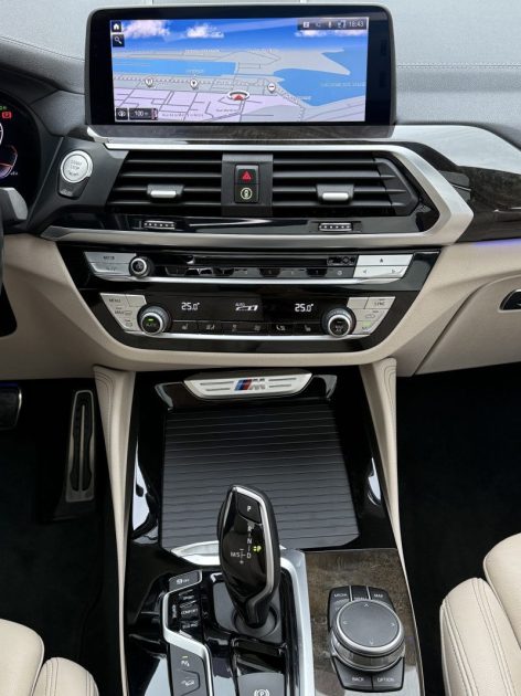 BMW X4 (2) M 40i XDRIVE 360 CV PACK PERFORMANCE / TOIT PANO / ATTELAGE / HUD