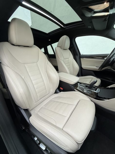 BMW X4 (2) M 40i XDRIVE 360 CV PACK PERFORMANCE / TOIT PANO / ATTELAGE / HUD