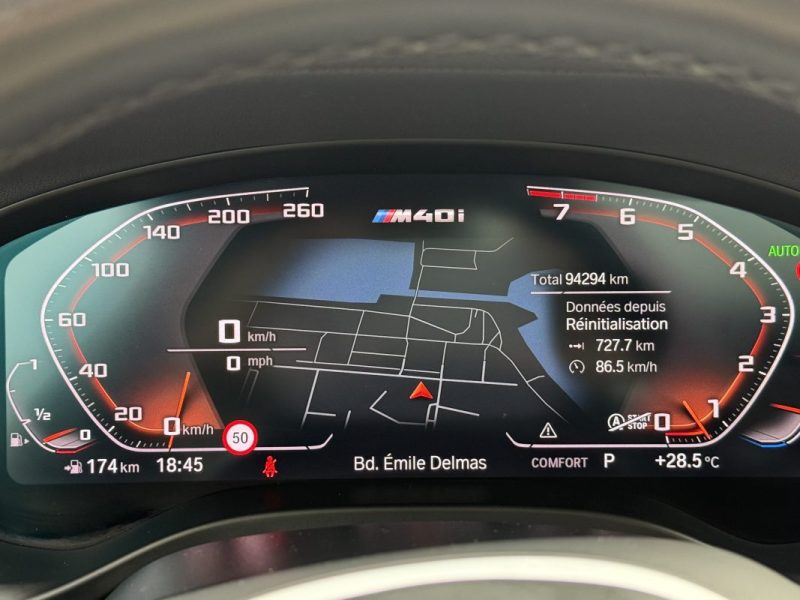 BMW X4 (2) M 40i XDRIVE 360 CV PACK PERFORMANCE / TOIT PANO / ATTELAGE / HUD