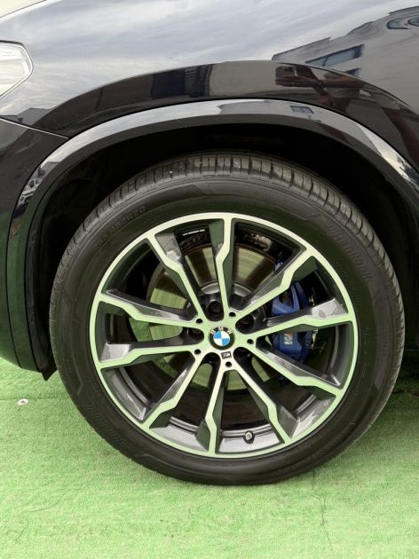 BMW X4 (2) M 40i XDRIVE 360 CV PACK PERFORMANCE / TOIT PANO / ATTELAGE / HUD