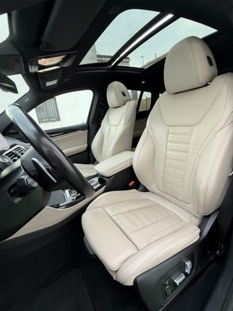 BMW X4 (2) M 40i XDRIVE 360 CV PACK PERFORMANCE / TOIT PANO / ATTELAGE / HUD