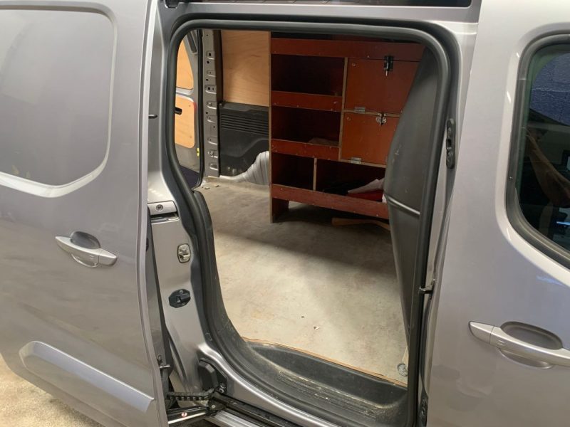 PEUGEOT PARTNER ASPHALT 1.5 BlueHDI 130ch BVA8-Galerie de rangement utile-Attelage-CarPlay